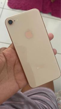 iPhone 8 Dourado 128GB em ótimo estado