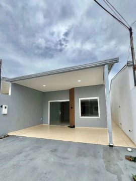 Aluguel !! casa com 2 quartos próx Av das Torres 
