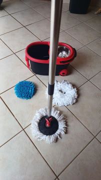Kit de Limpeza com Mop Giratório