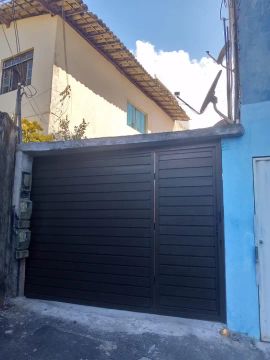 Casa, andar térreo. 