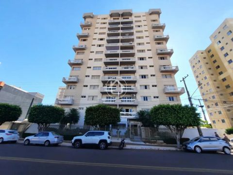 APARTAMENTO COM 4 SUITES