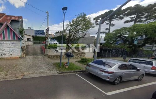 Oportunidade Imperdível: Terreno à Venda na Rua Teffé!