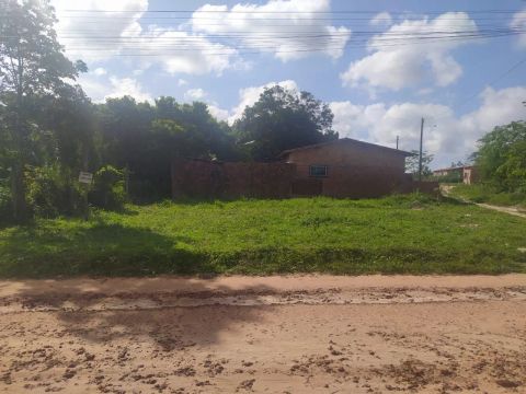Dois ótimos lotes no Maiobão
