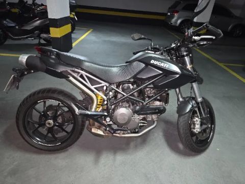 Ducati 796 Hypermotard