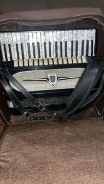 Acordeon em ótimo estado