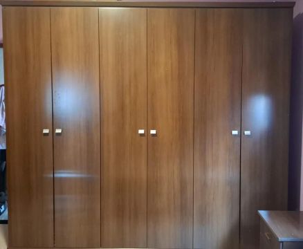 Guarda-Roupas de 6 Portas em Madeira