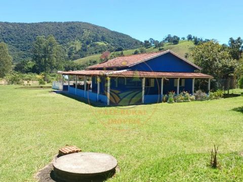 MARAVILHOSA CHÁCARA EM LAGOINHA - SP COM PISCINA E ÁREA GOURMET CH00353