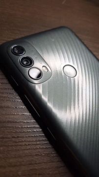 Moto e40