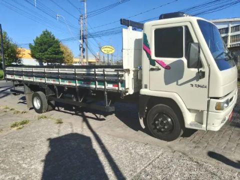 Agrale 8500, carroceria 6,20 mts.