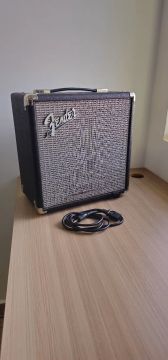 Amplificador Fender Rumble 15