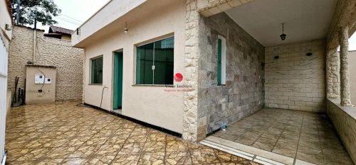 Excelente Casa Ampla e Arejada