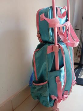 Mochila Infantil com Rodinhas + lancheira- Azul e Rosa