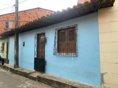 Vendo uma kitnet em ótima localização 