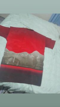 200 é  brincadeira ....Sem  negocição FLAMENGO Camiseta Vermelha com Estampa de Montanhas