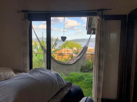 CASA NO CANTO DA LAGOA 2 QUARTOS 127M² R$ 1.900.000