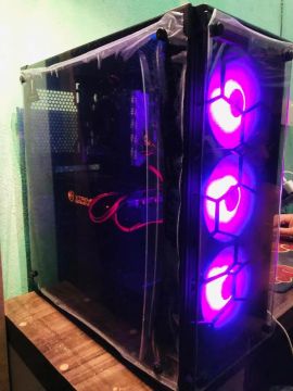 PC GAMER RYZEN5 32GB RAM/GTX 1070