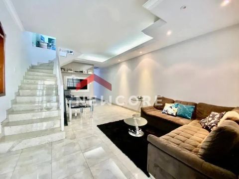Casa em Rua Aluísio Lobão Veras - Serrano - Belo Horizonte/MG