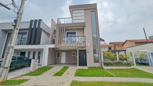 Sobrado em condomínio fechado de 162 m² com 3 dormitórios sendo 1 suíte