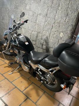 MOTO SUZUKI BOULEVARD M800