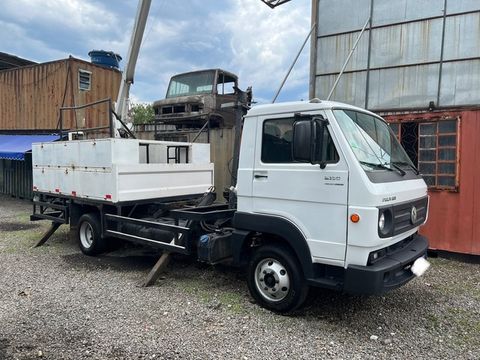 Volkswagen VW 8160 - 2012 - Cesto Aéreo 13 metros IMAP 