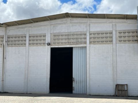Oportunidade de Locação: Galpão Industrial de 750m² em Macaíba, Ideal para Empresas