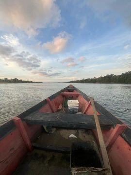 Sítio paradisíaco à beira do RIO Branco Parcelados