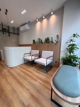 Salas em coworking no centro de BC - Garanta a sua!