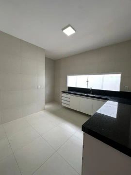 Casa Térrea no Parque das Nações: 3 quartos, 2 suítes, 2 vagas garagem: Central Parque 1.