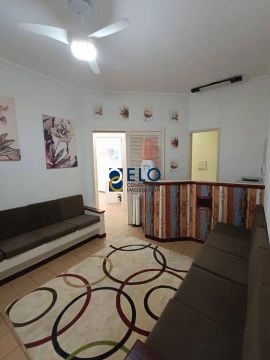 Conjunto comercial de frente, com 2 vagas garagem. Pompéia, em Santos/SP.