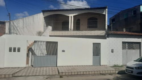 Aluga-se Casa Albano Franco 3 quartos 