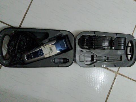 Máquina de Cortar Cabelo Mondial