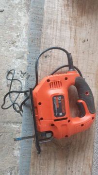 Serra de cortar madeira - Black & Decker
