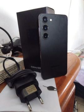 Samsung Galaxy S23 - 256gb preto