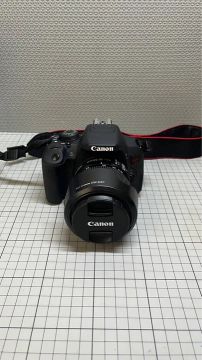 Câmera Canon T5i DSLR com Lente