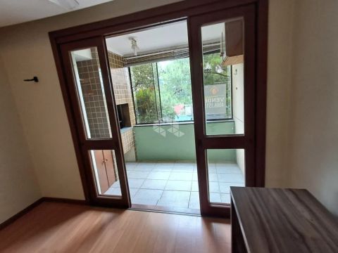 Apartamento em Partenon