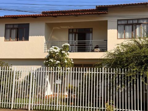 Sobrado no Setor Coimbra!