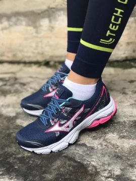 Tenis mizuno 120,00