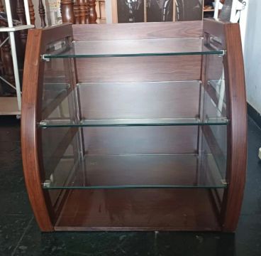 Rack pequeno - ideal para cantos - de madeira e vidro