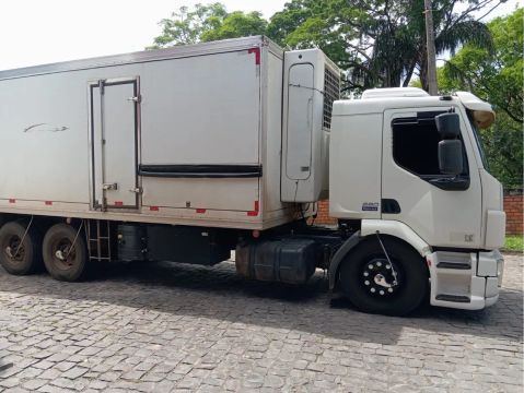 Volvo VM 260 Truck