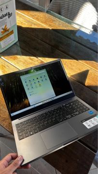 Notebook Samsung book 4