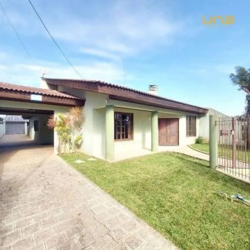 Casa à Venda com 5 Quartos e 333 m² no Centro de Campo Largo/PR
