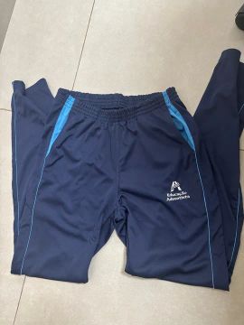 Uniforme Adventista 