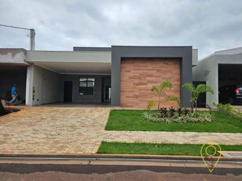 Casa com 3 dormitórios à venda, 215 m² por R$ 2.090.000 - Condomínio Portal das Águas - Tr