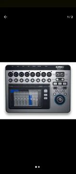 Mesa de Som QSC TouchMix-8