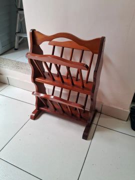 revisteiro em mogno reliquia