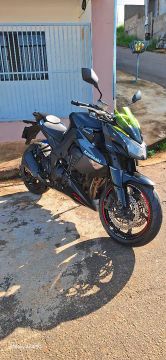 Kawasaki Z1000 ABS- Impecável 