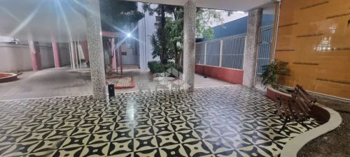 Excelente Apartamento com 3 dormitórios, suíte, dependência completa, entrada social e de 