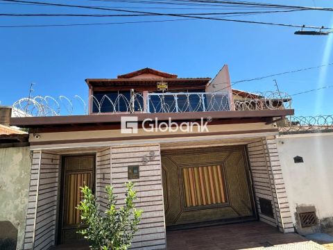 Casa em Antônio Pimenta