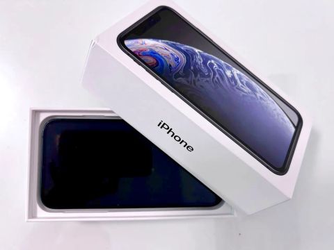 iPhone XR Preto - Seminovo