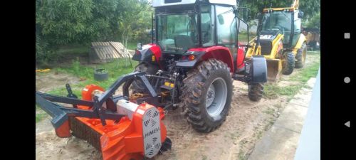 Trator, retroescavadeira, escavadeira, pa carregadeira,